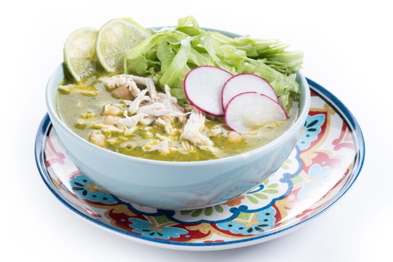 pozole verde de pollo​